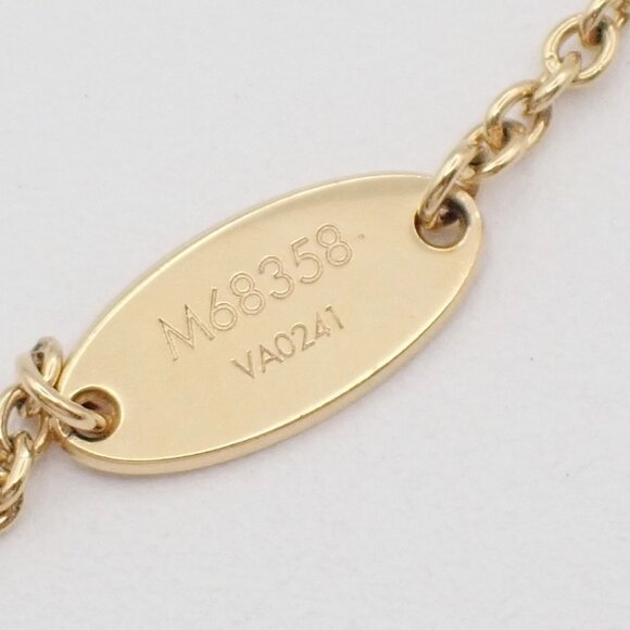 LOUIS VUITTON Collier Essential V Necklace Imitation Pearl GHW - Picture 9 of 11